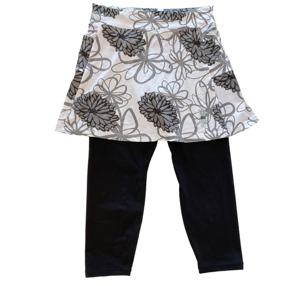 Runningskirt.com Capri Athletic Skort Sz 4 / 10-12 - Picture 1 of 12